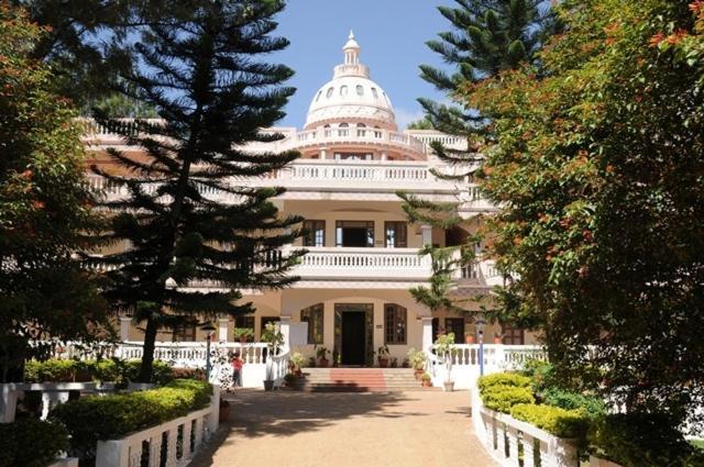 Hotel Sterling Yelagiri Exterior foto